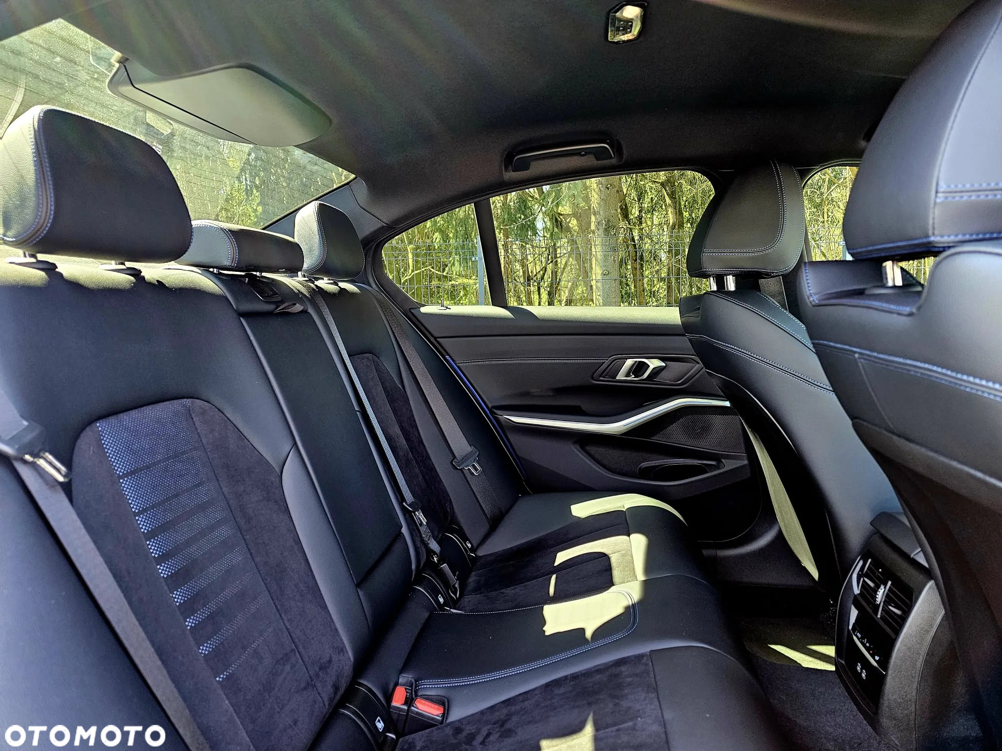BMW Seria 3 320i M Sport - 28