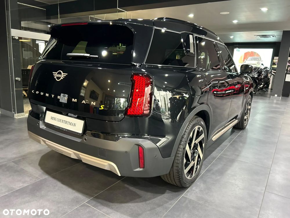 MINI Countryman SE ALL4 66.5kWh Linia Favoured - 3