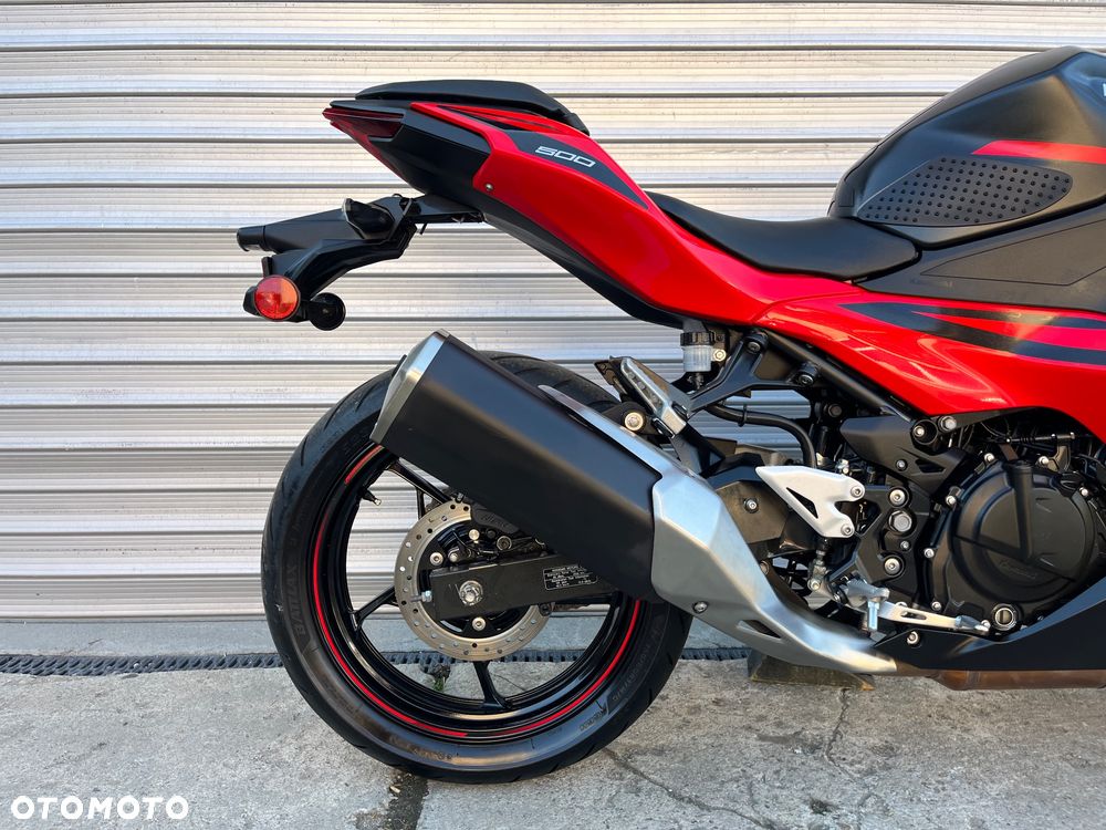 Kawasaki Ninja - 25