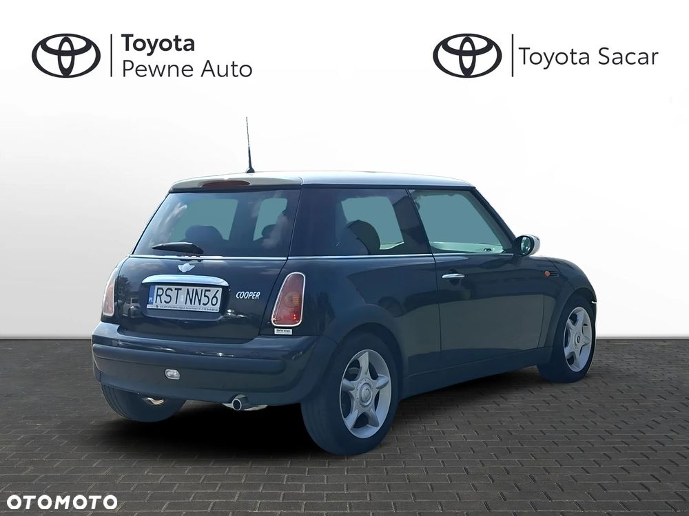 MINI Cooper Standard - 5