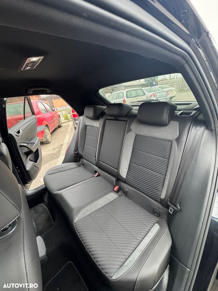 Volkswagen T-Roc - 11