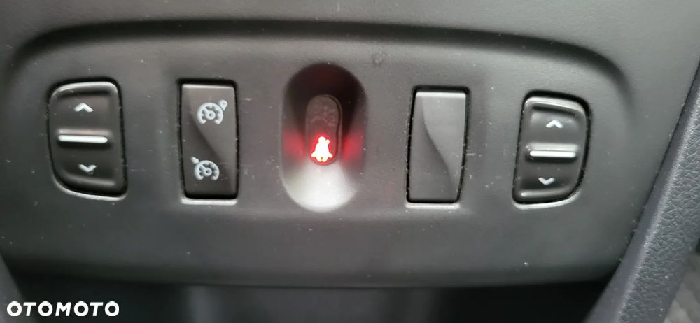 Dacia Sandero 0.9 TCe SL Celebration - 11