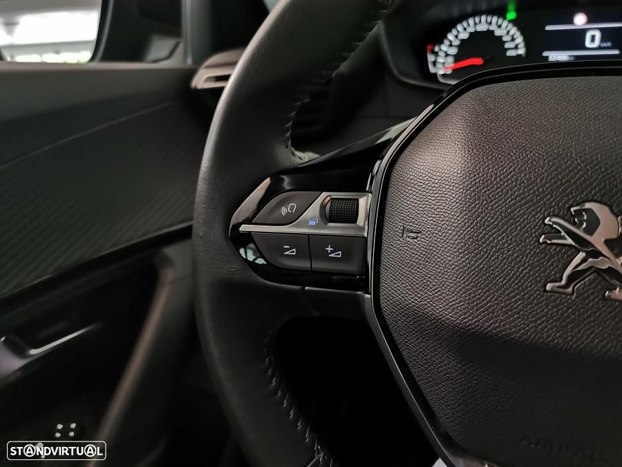 Peugeot 2008 1.2 PureTech Active - 21