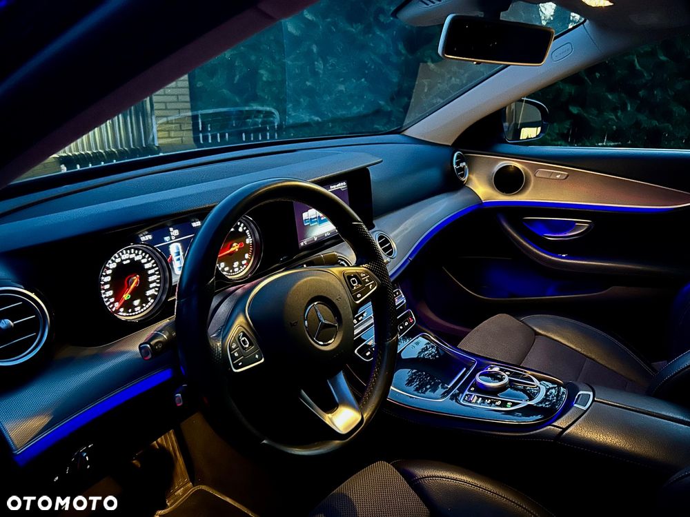 Mercedes-Benz Klasa E 200 d 9G-TRONIC - 10