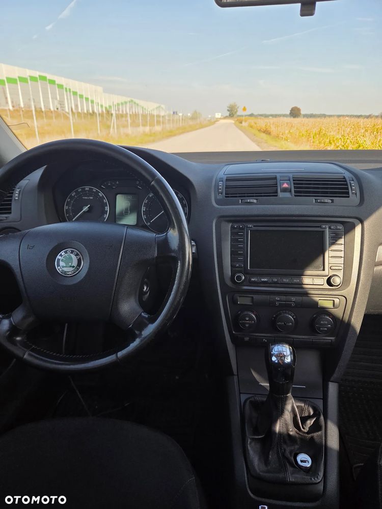 Skoda Octavia 2.0 TDI L&K - 5