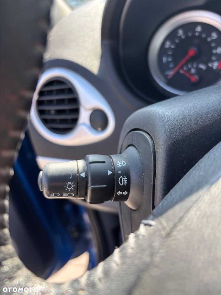 Renault Clio - 16