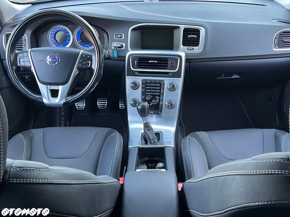 Volvo S60 D5 R-Design Summum - 22