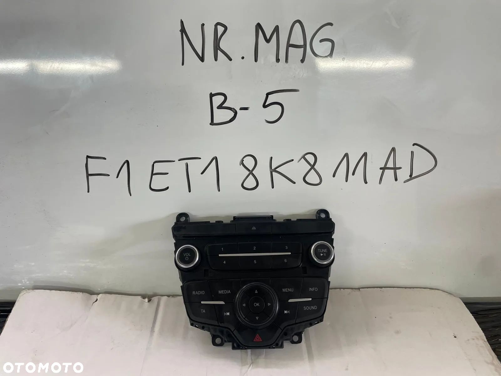 PANEL RADIA FORD FOCUS MK3 LIFT F1ET-18K811-AD - 1