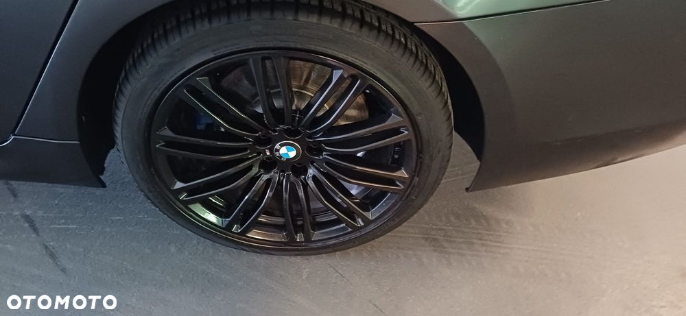 BMW Seria 5 530d xDrive - 9