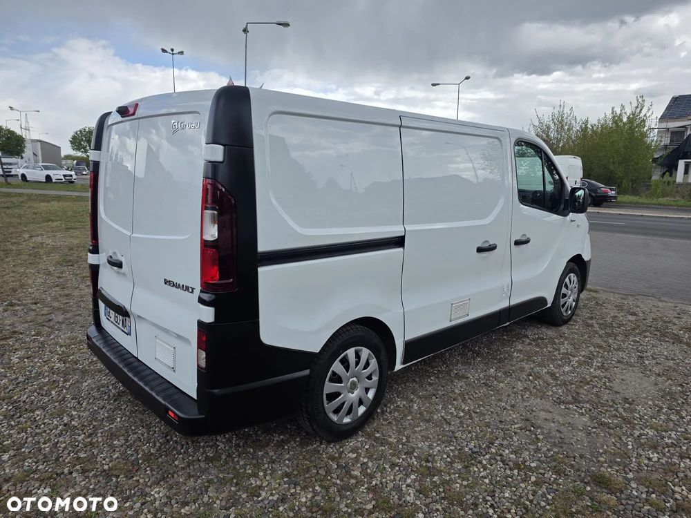 Renault Trafic - 6