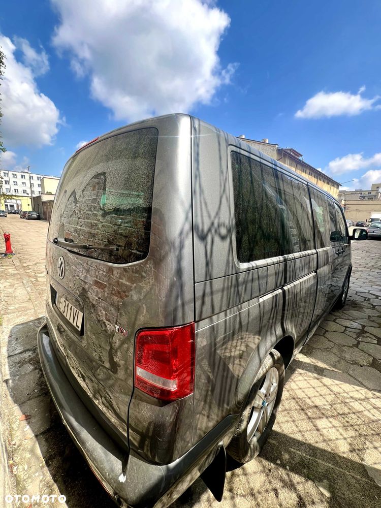 Volkswagen Multivan - 5