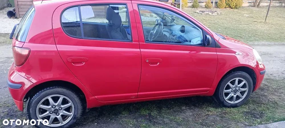 Toyota Yaris 1.0 - 4