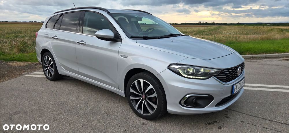Fiat Tipo 1.4 T-Jet Mirror - 1