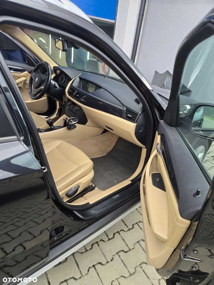 BMW X1 sDrive20d - 13