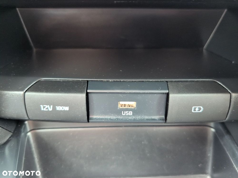 Kia XCeed 1.5 T-GDI M DCT - 33