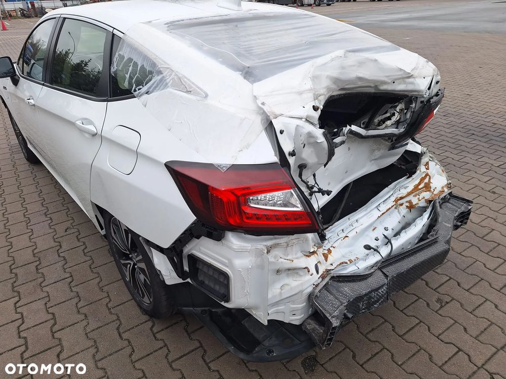 Honda Clarity - 4