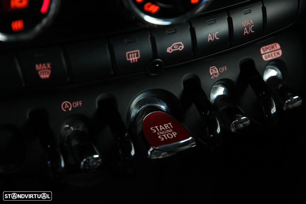 MINI Cabrio Cooper JCW - 18