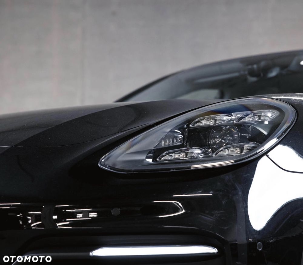 Porsche Panamera 4 E-Hybrid - 23