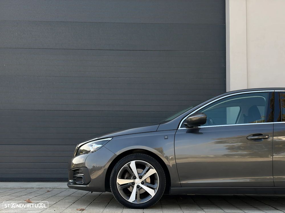 Peugeot 308 PureTech 130 GPF EAT8 Stop & Start Tech Edition - 7