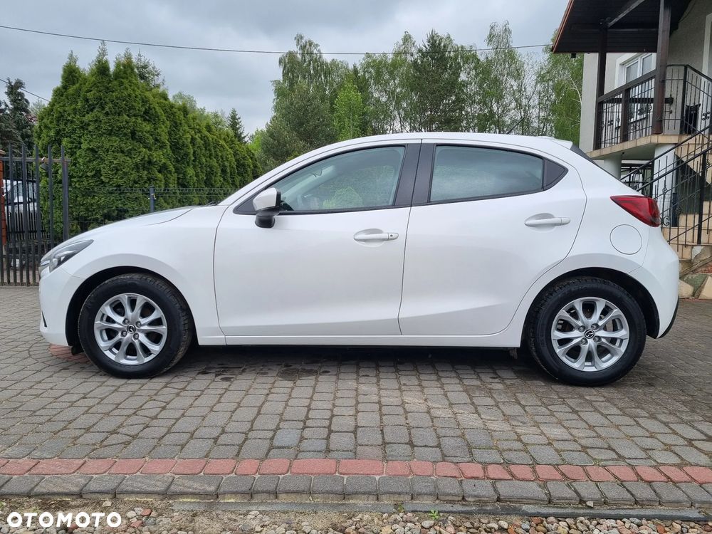 Mazda 2 - 3