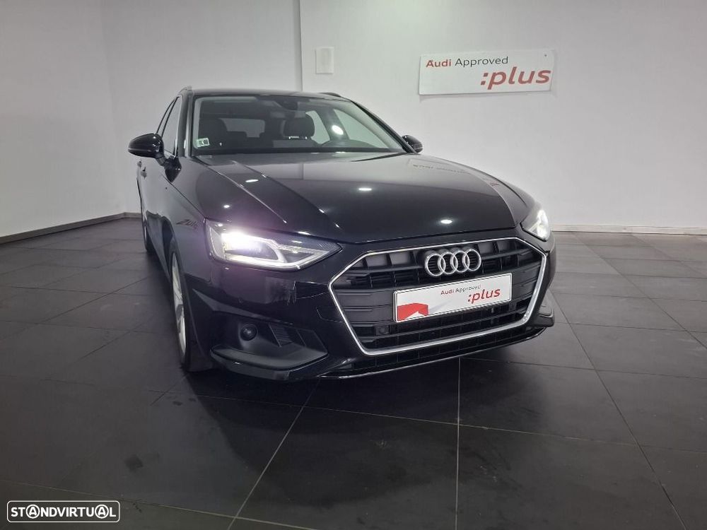 Audi A4 Avant 30 TDI S tronic - 4