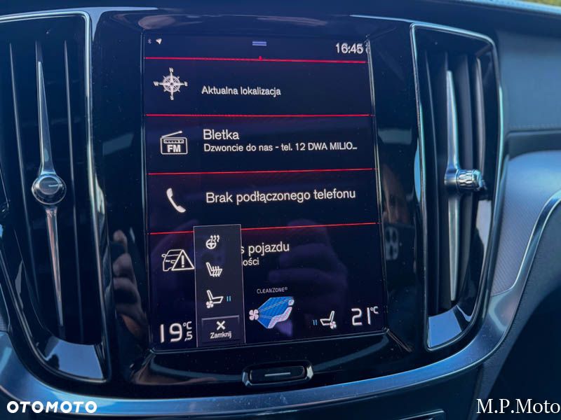 Volvo V60 T6 AWD Geartronic R-Design - 37