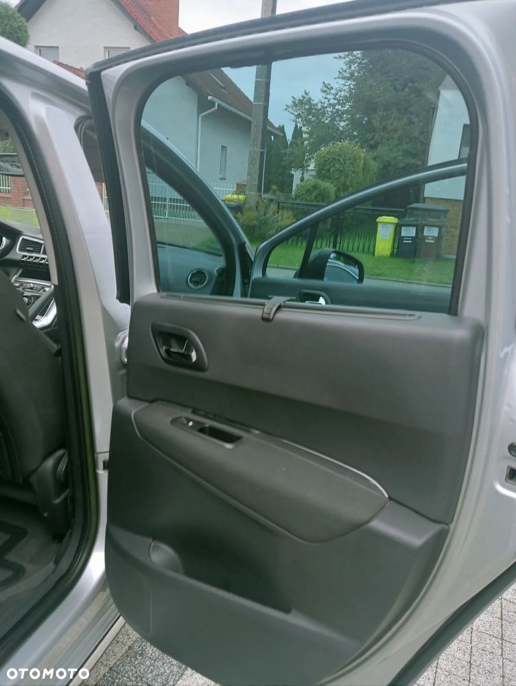 Peugeot 3008 - 23