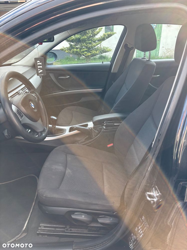 BMW Seria 3 - 10