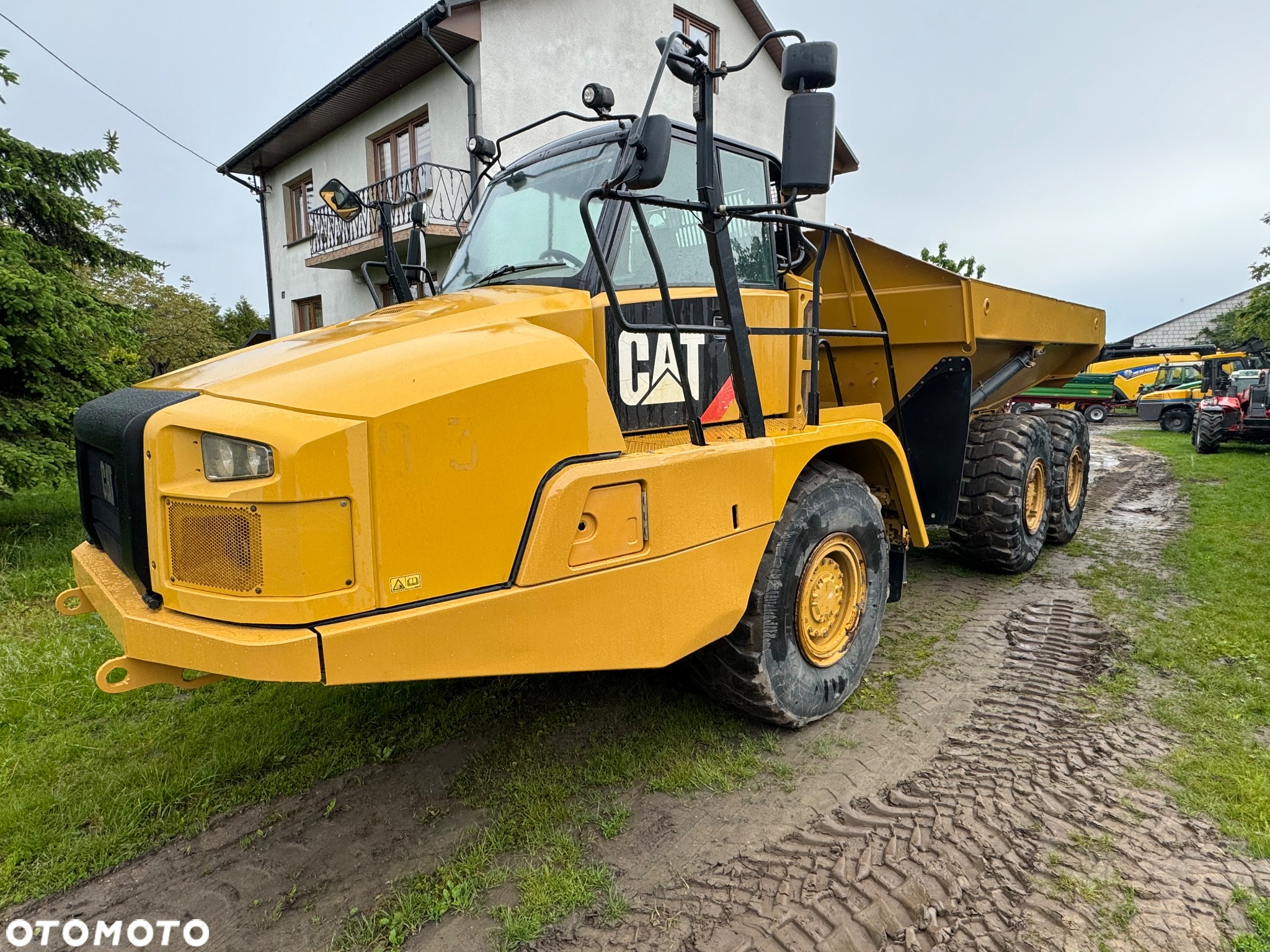 Caterpillar 725 Wozidlo 6x6 Volvo A25 Super Stan - 10