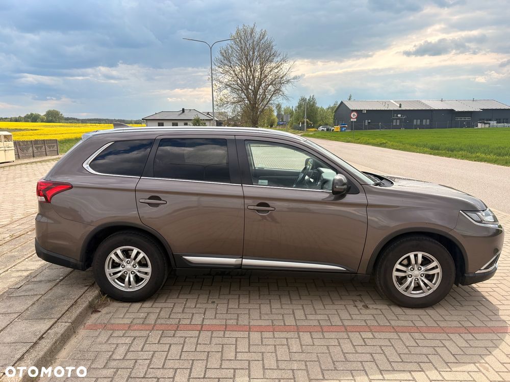 Mitsubishi Outlander 2.0 Intense + 4WD CVT - 3