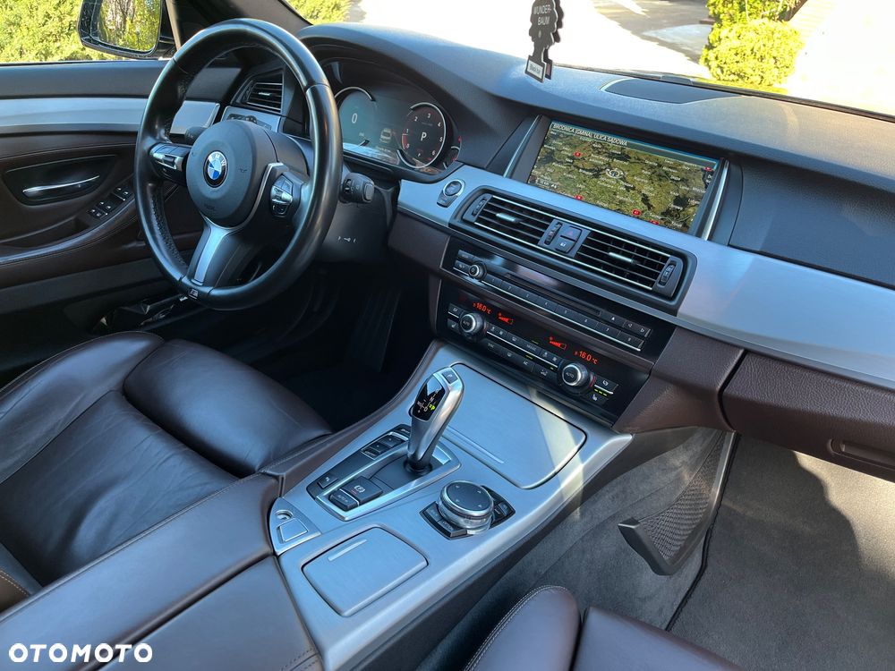 BMW Seria 5 520d Luxury Line - 8