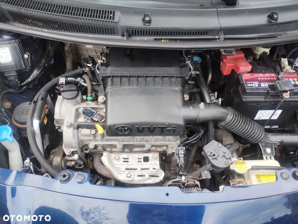 Toyota Yaris - 12