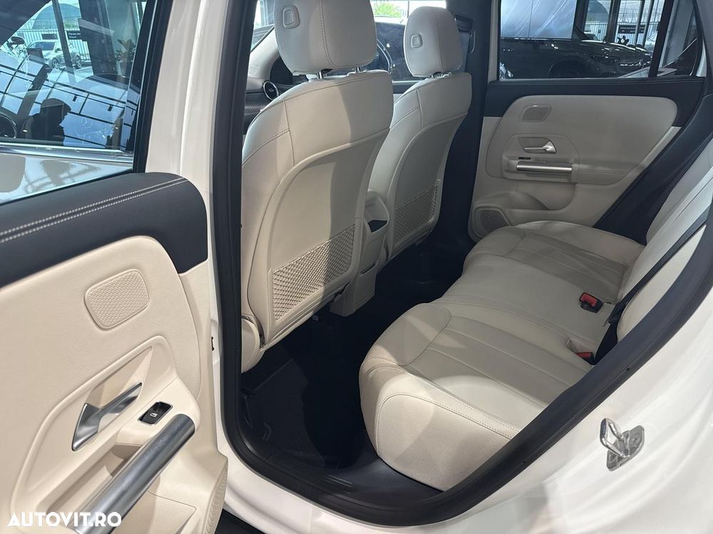 Mercedes-Benz GLA 200 d Aut. - 10