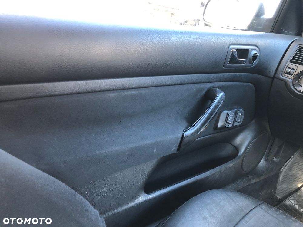 Drzwi Volkswagen Golf IV 3d 2000r - 6