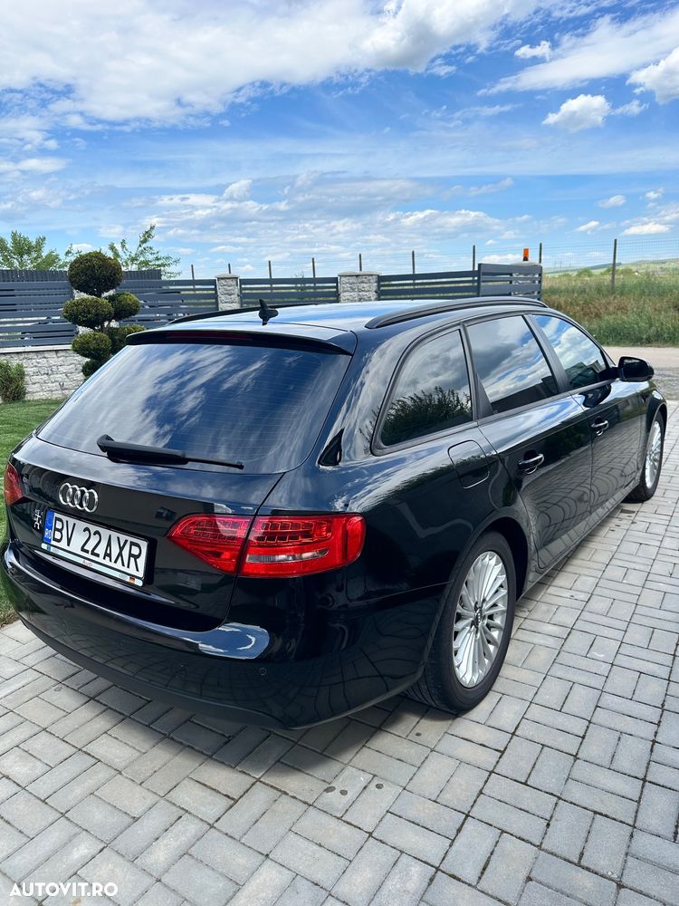 Audi A4 Avant 2.0 TDI DPF multitronic S line Sportpaket - 4
