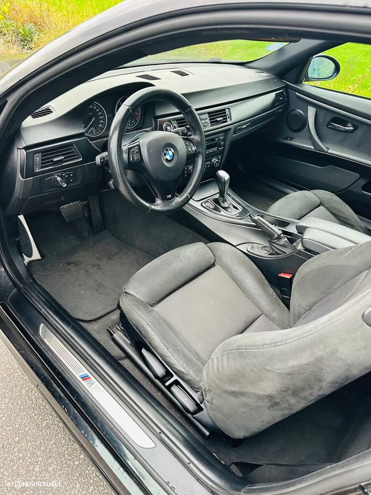 BMW 320 d Coupe Auto - 12