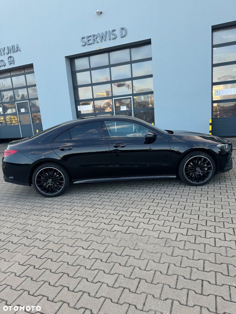 Mercedes-Benz CLA 250 E AMG Line 8G-DCT - 10