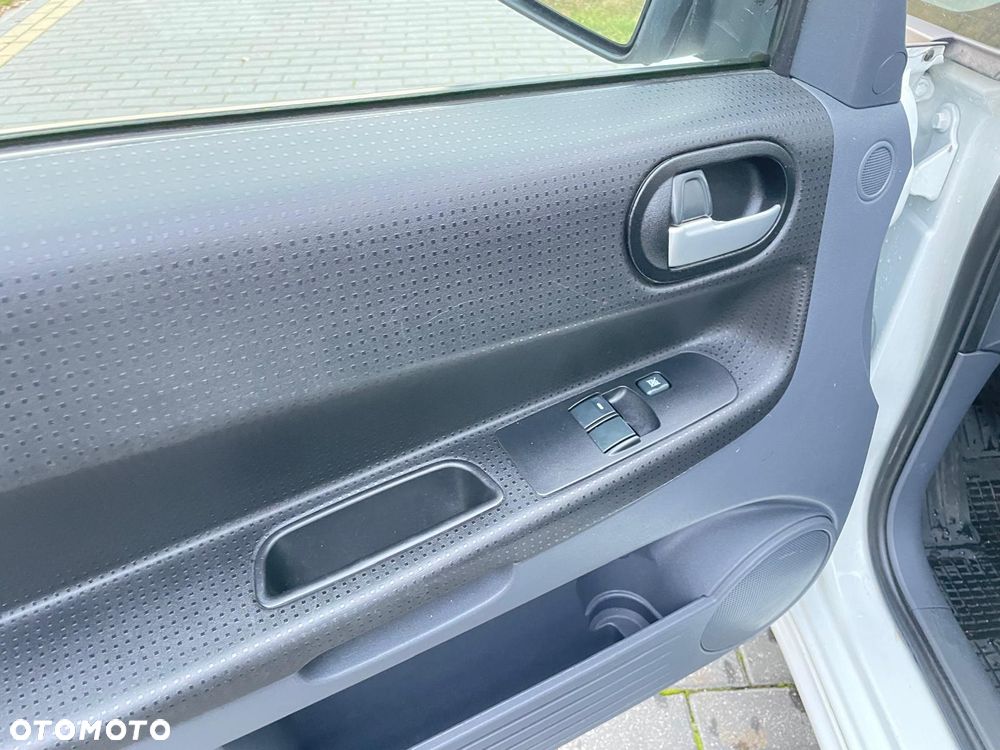 Mitsubishi Colt 1.1 - 6