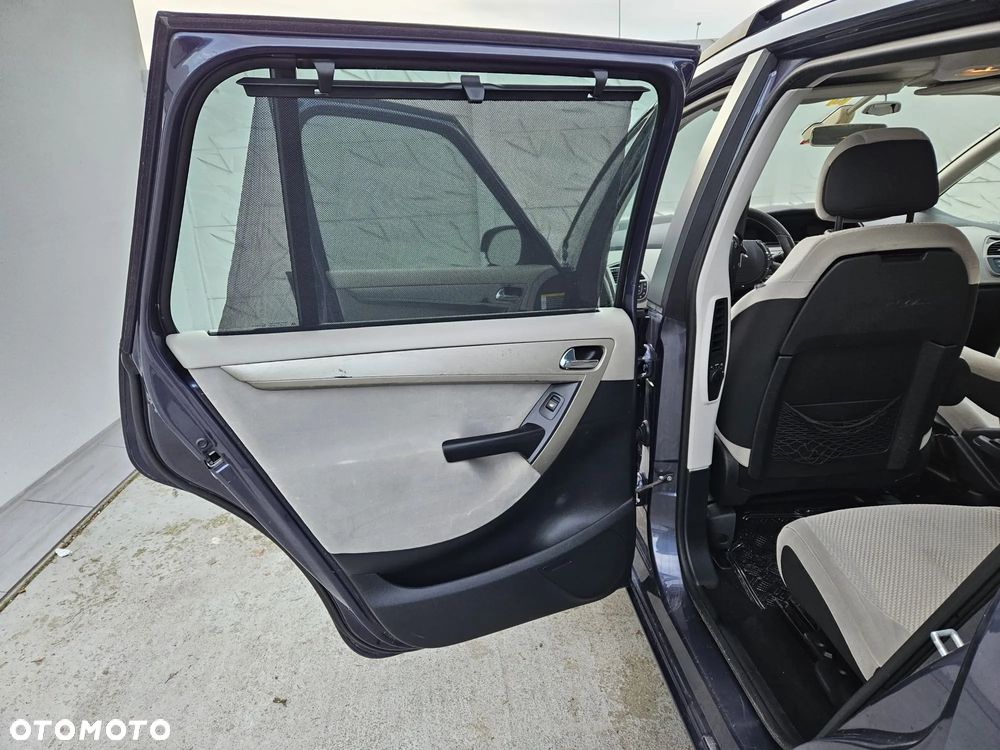 Citroën C4 Grand Picasso - 10