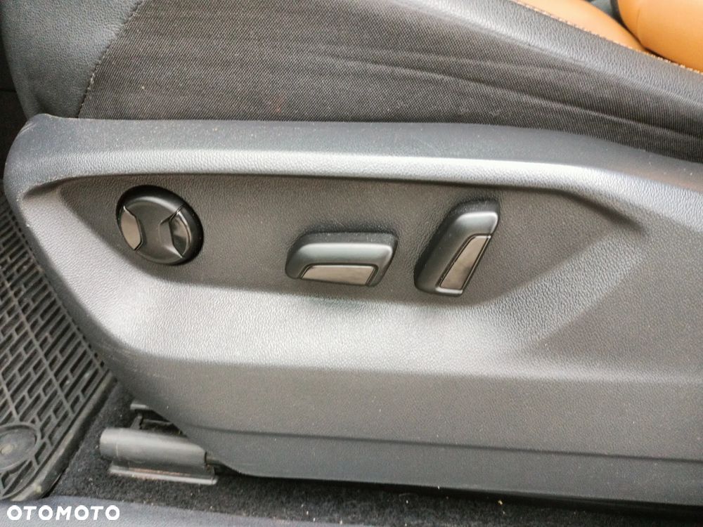 Volkswagen Tiguan - 20