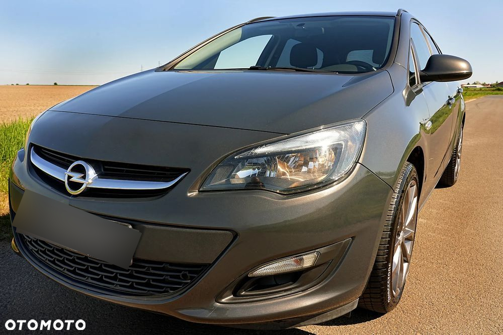 Opel Astra 1.4 Turbo Edition Sport - 2