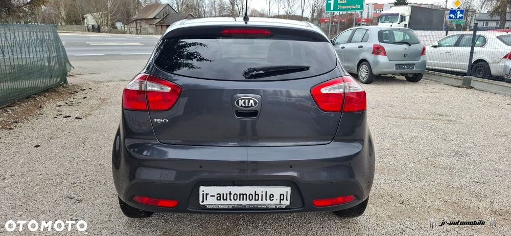 Kia Rio - 9