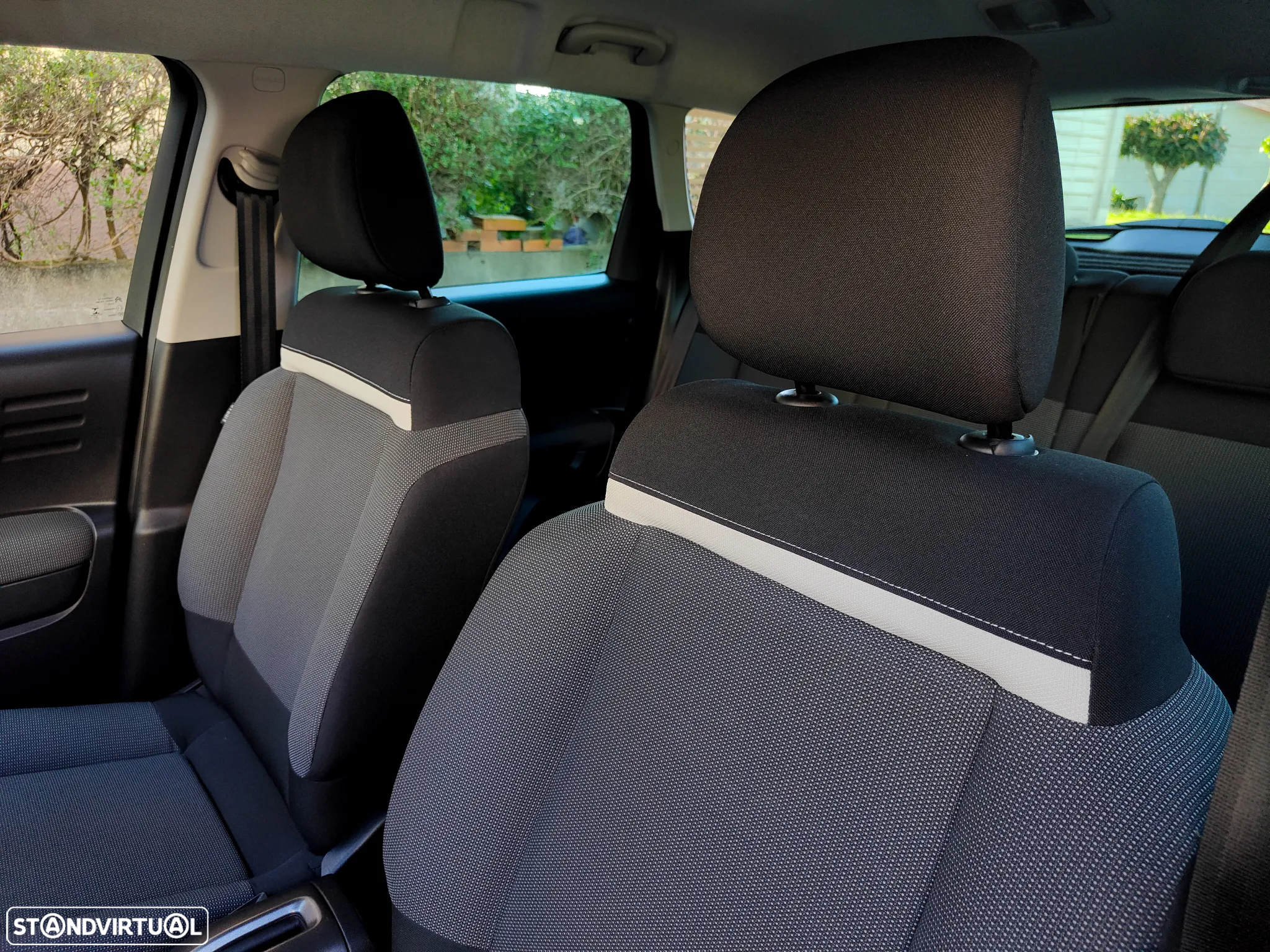 Citroën C3 Aircross 1.2 PureTech Shine EAT6 - 25