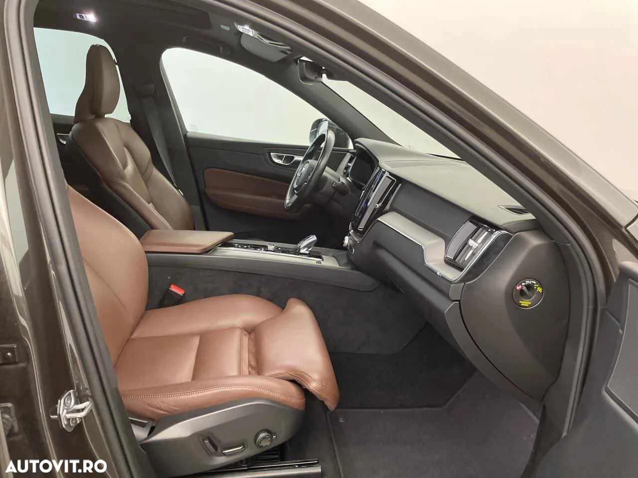 Volvo XC 60 B4 MHEV AT8 AWD Inscription - 6