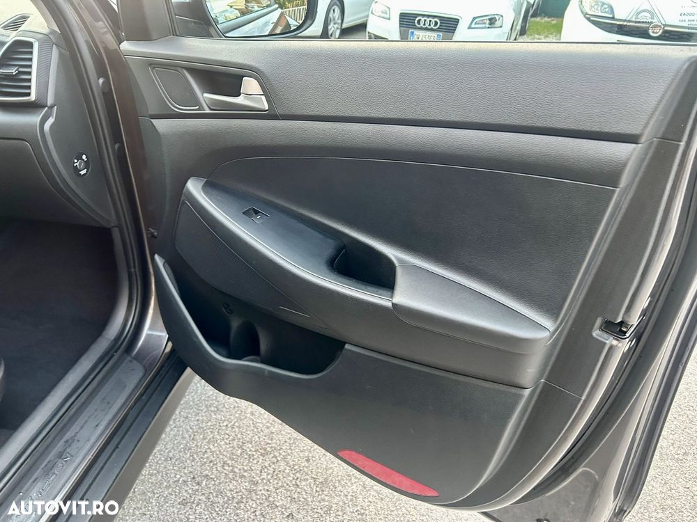 Hyundai Tucson blue 1.6 CRDi 2WD Style - 16