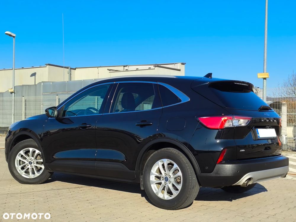 Ford Kuga 2.0 EcoBlue 4x4 TITANIUM X - 4