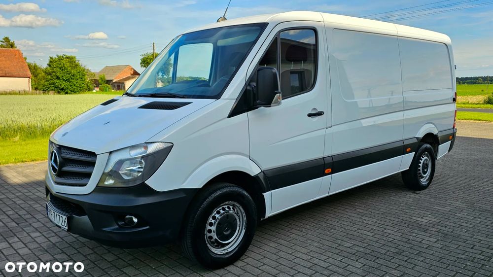 Mercedes-Benz Sprinter - 1
