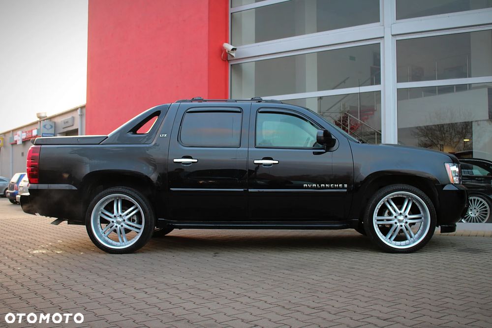 Chevrolet Avalanche - 5