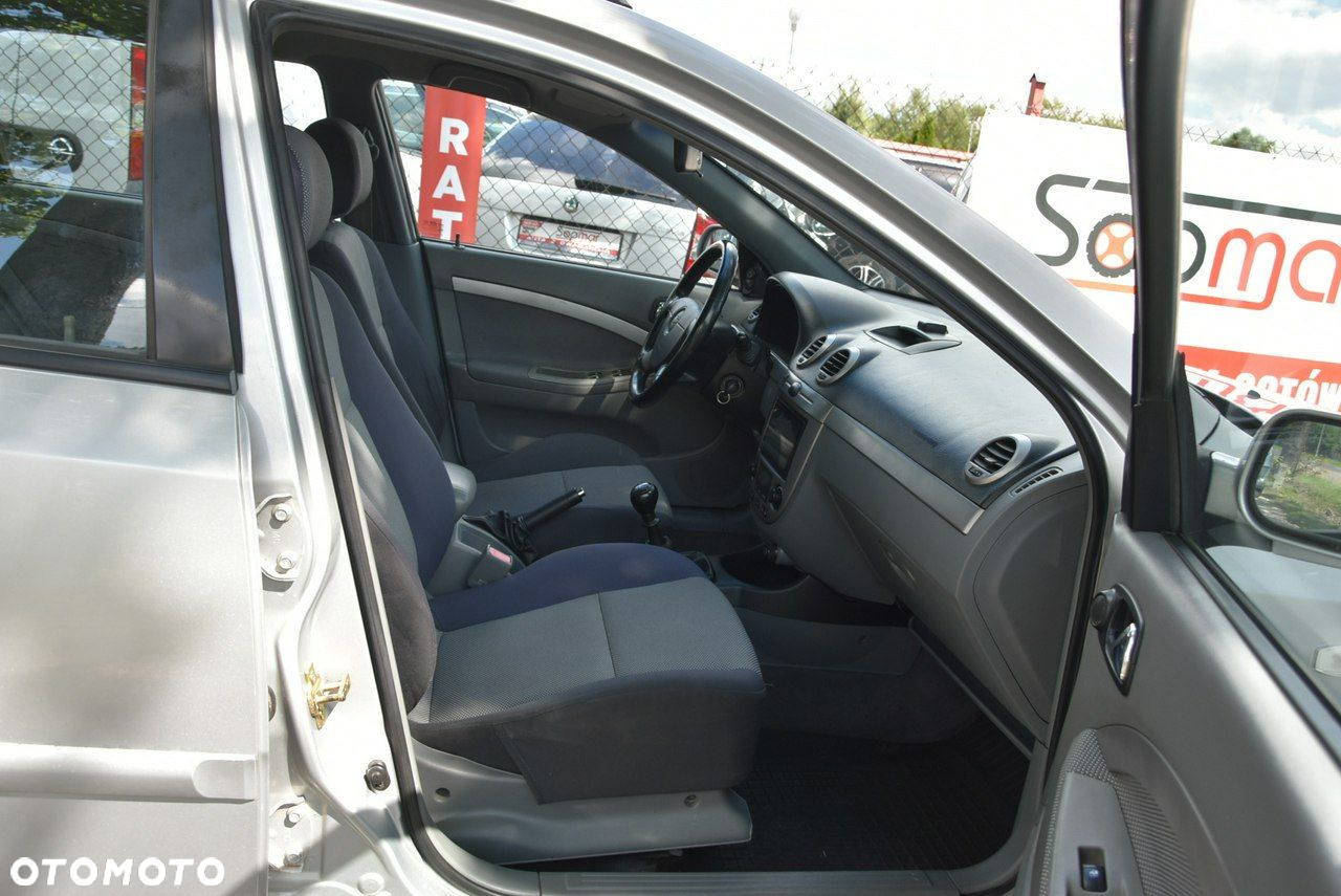 Chevrolet Nubira 1.8 Kombi CDX - 12