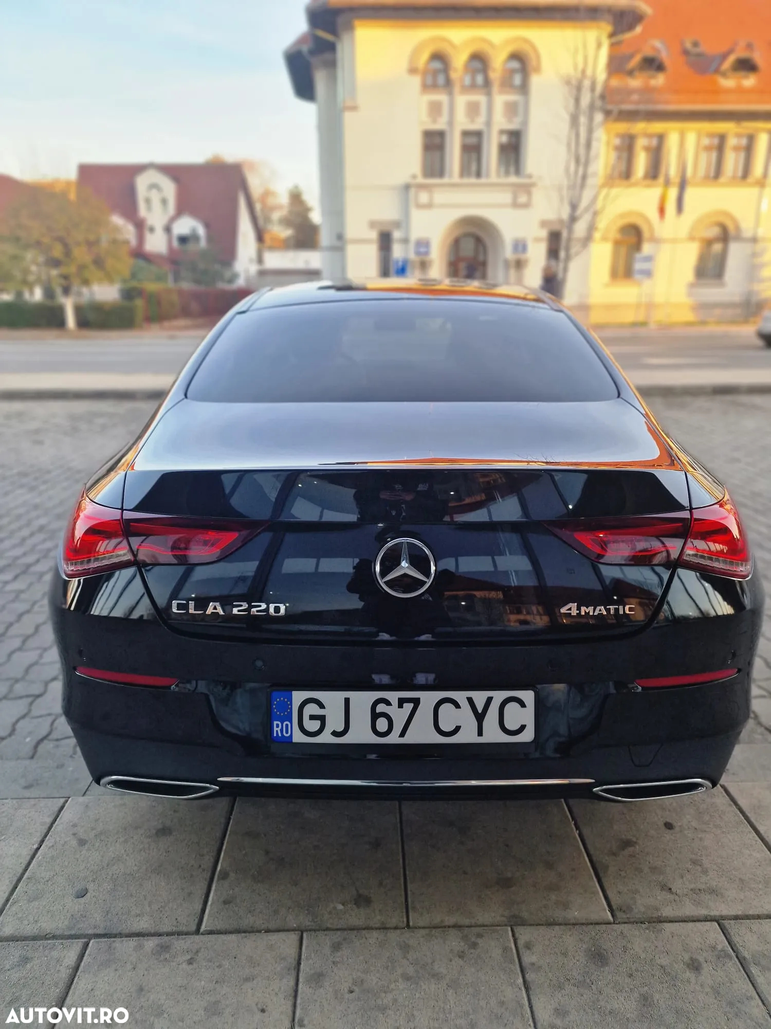 Mercedes-Benz CLA 220 4Matic 7G-DCT AMG Line - 4